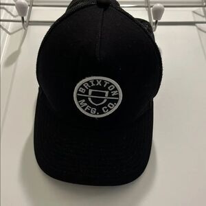Black Mesh Lightly worn Skater Brixton Mfg SnapBack Trucker baseball hat cap